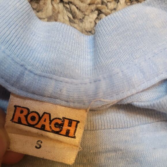 Roach Youth Shirt Size Small US Vintage 70s Blue Single Stitch Kid For Rent - Picture 3 of 3